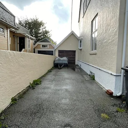 Apartment Sjarmerende I Gellert Haugesund
