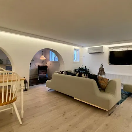 Sjarmerende I Gellert Apartman *