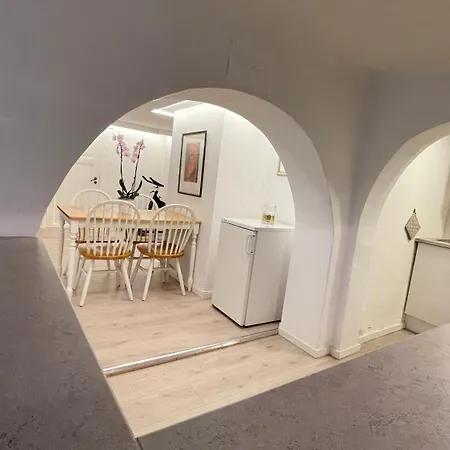 Lägenhet Sjarmerende I Gellert