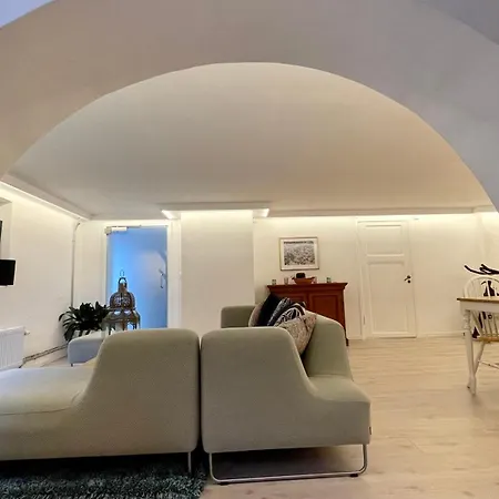 Apartment Sjarmerende I Gellert *
