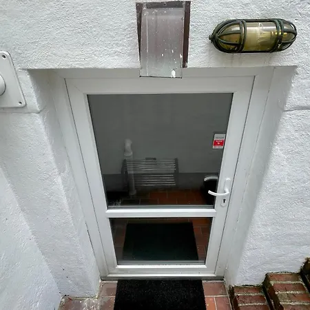 Sjarmerende I Gellert Leilighet Haugesund